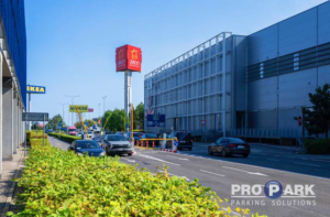 Parkovisko IKEA a Avion, Bratislava Parkovisko IKEA a Avion, Bratislava